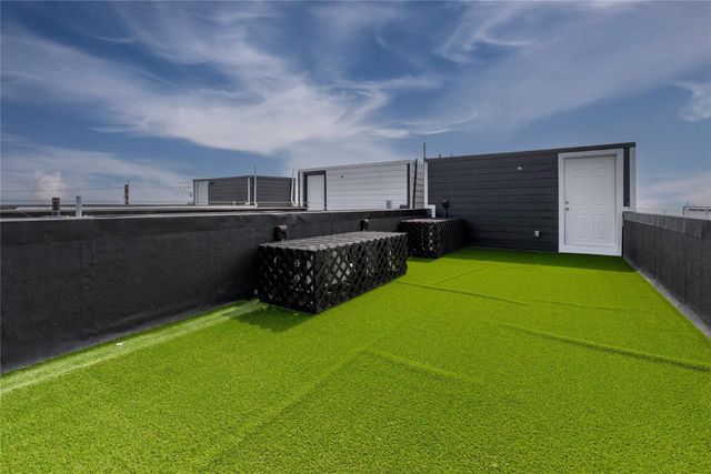 805 Avenue K b, Galveston, TX 77550