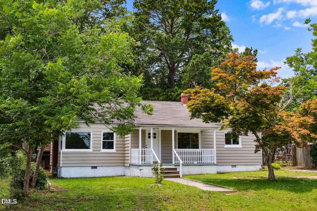 208 Fairview SW Avenue, Wilson, NC 27893