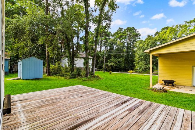 155 Cherry Tree, Livingston, TX 77351
