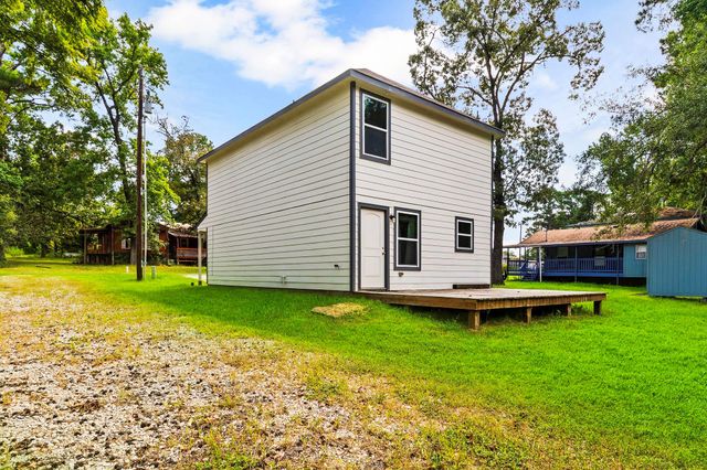 155 Cherry Tree, Livingston, TX 77351