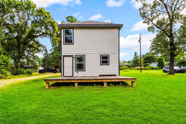 155 Cherry Tree, Livingston, TX 77351