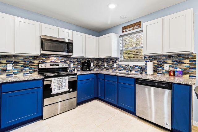 155 Cherry Tree, Livingston, TX 77351