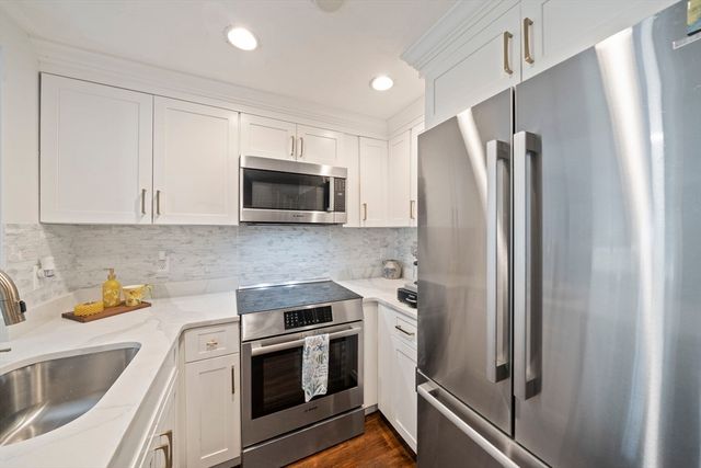 84 Westcliff 84, Plymouth, MA 02360