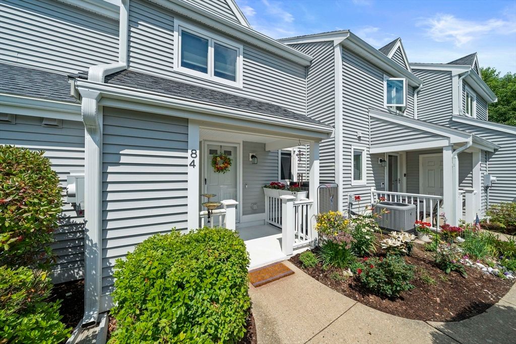 84 Westcliff 84, Plymouth, MA 02360