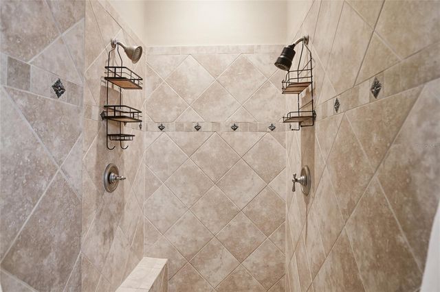 12012 LONGVIEW LAKE CIRCLE, Bradenton, FL 34211