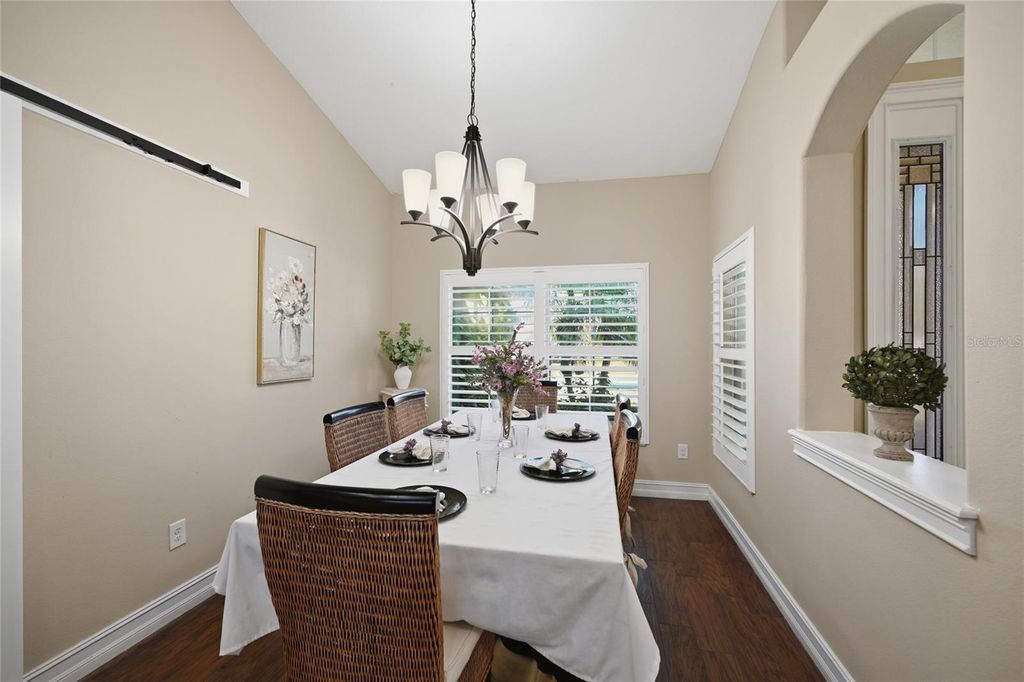 Image 11 of property listing at 12012 LONGVIEW LAKE CIRCLE, Bradenton, FL 34211