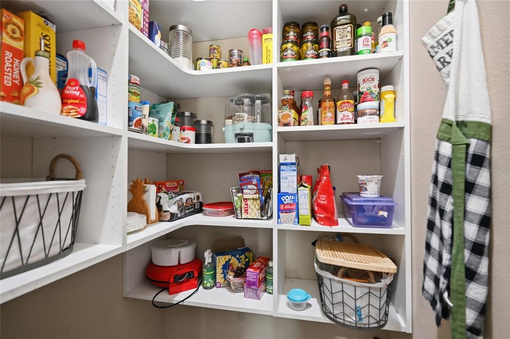 Image 14 of property listing at 12012 LONGVIEW LAKE CIRCLE, Bradenton, FL 34211