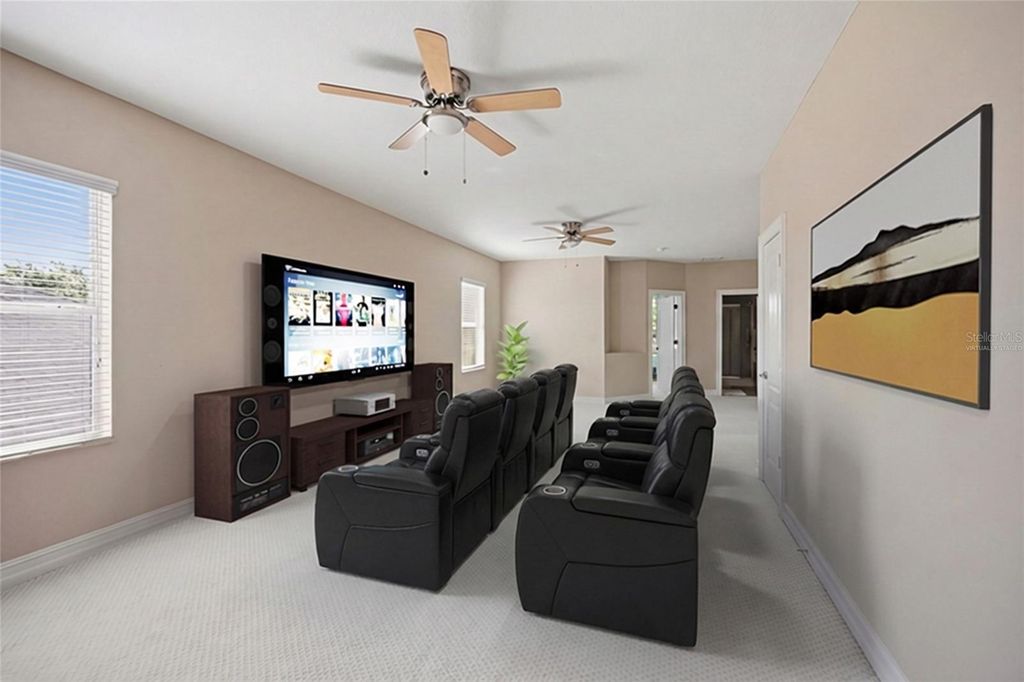 Image 41 of property listing at 12012 LONGVIEW LAKE CIRCLE, Bradenton, FL 34211