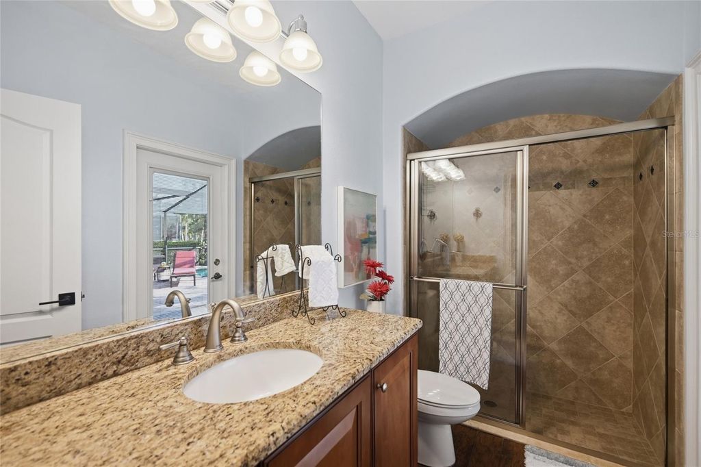 Image 47 of property listing at 12012 LONGVIEW LAKE CIRCLE, Bradenton, FL 34211