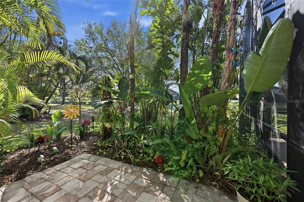 Image 58 of property listing at 12012 LONGVIEW LAKE CIRCLE, Bradenton, FL 34211