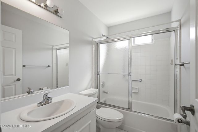 13 Appleby Place, Manchester, NJ 08759