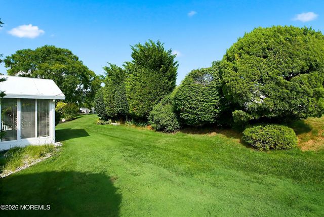 13 Appleby Place, Manchester, NJ 08759