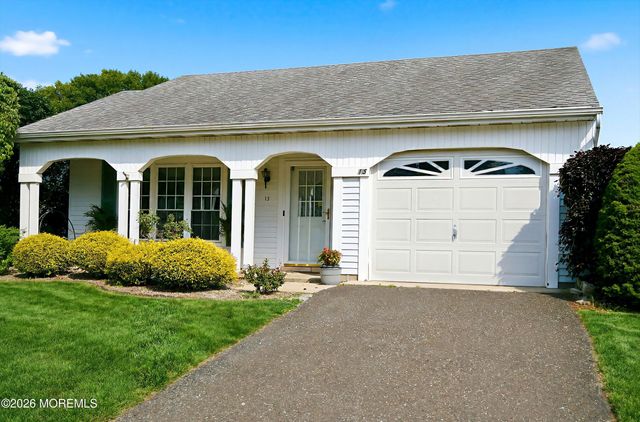 13 Appleby Place, Manchester, NJ 08759