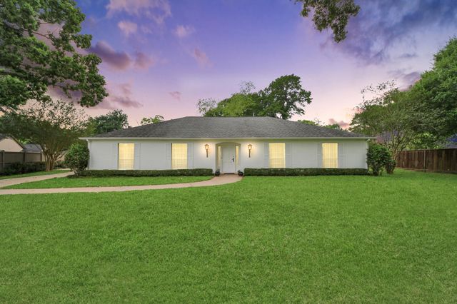 904 Victoria Drive, Richmond, TX 77469