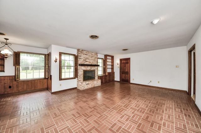 904 Victoria Drive, Richmond, TX 77469