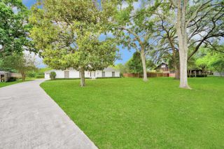 904 Victoria Drive, Richmond, TX 77469