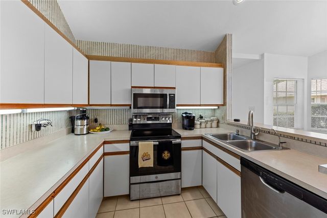 19540 Lost Creek DR, Estero, FL 33967