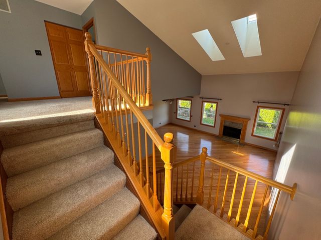 1661 ESTATE Circle 1661, Naperville, IL 60565