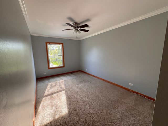 1661 ESTATE Circle 1661, Naperville, IL 60565