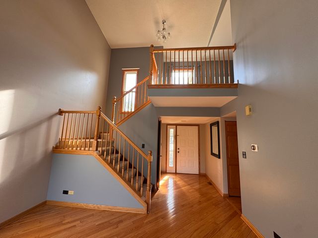 1661 ESTATE Circle 1661, Naperville, IL 60565