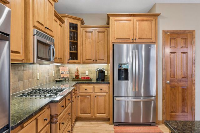 17701 76th Avenue N, Maple Grove, MN 55311