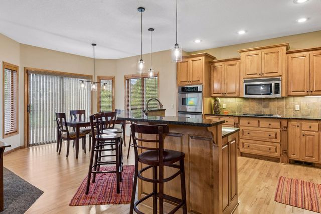 17701 76th Avenue N, Maple Grove, MN 55311