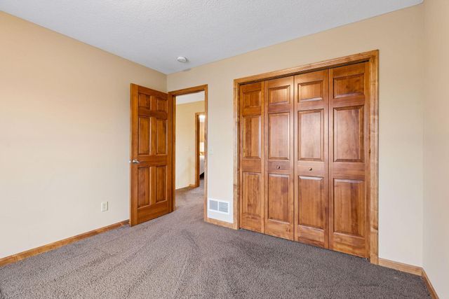 17701 76th Avenue N, Maple Grove, MN 55311