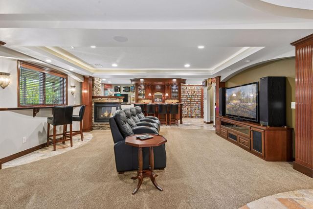 17701 76th Avenue N, Maple Grove, MN 55311