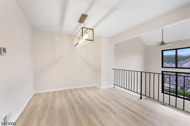 11196 Dell Pl, Stanhope Boro, NJ 07874