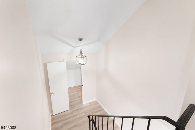 11196 Dell Pl, Stanhope Boro, NJ 07874