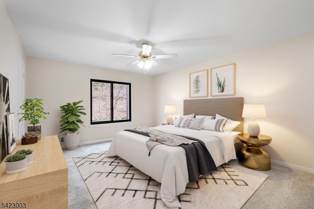 11196 Dell Pl, Stanhope Boro, NJ 07874