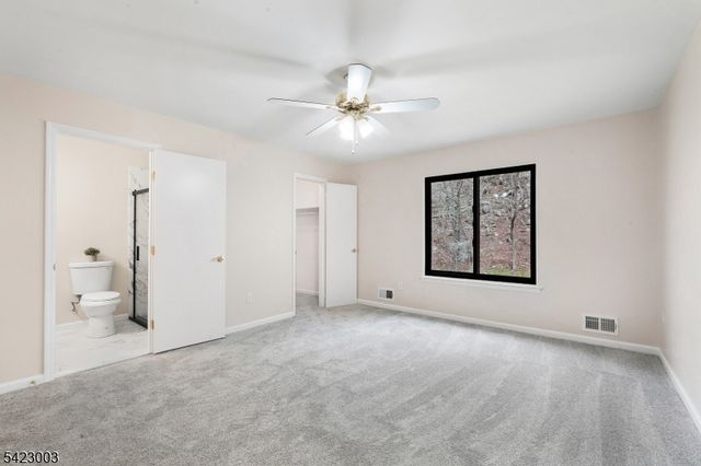 11196 Dell Pl, Stanhope Boro, NJ 07874