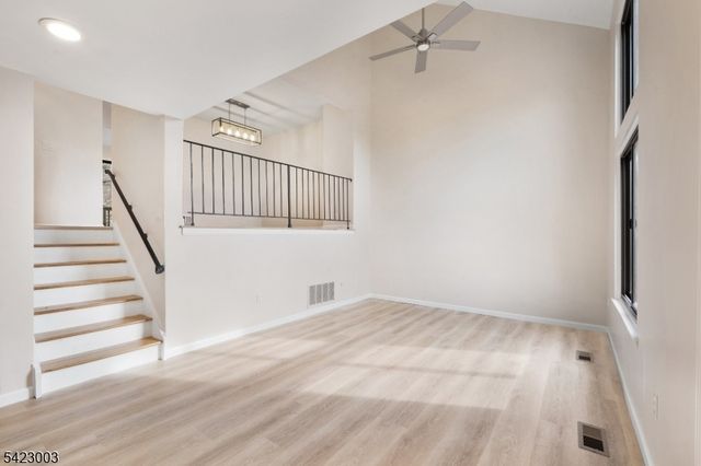 11196 Dell Pl, Stanhope Boro, NJ 07874