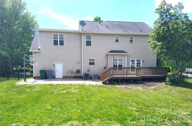 9405 Mitchell Glen Drive, Charlotte, NC 28277