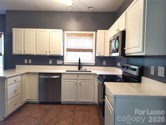 9405 Mitchell Glen Drive, Charlotte, NC 28277