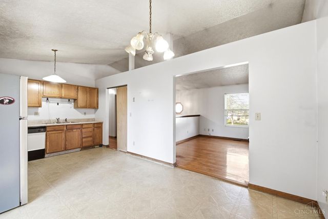 11968 Seventh Avenue, Sycamore Twp, OH 45249