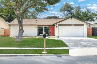 12715 La Fonda, San Antonio, TX 78233