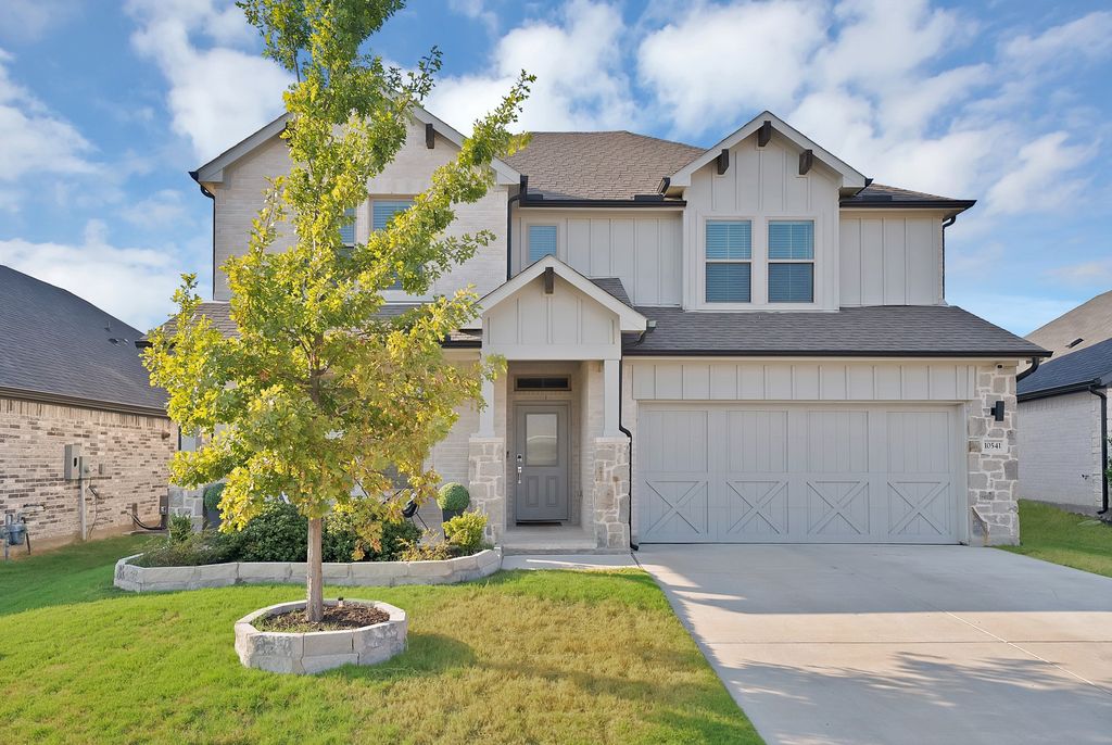 10541 Big Lagoon Drive, Fort Worth, TX 76179 — exterior