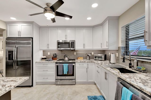 300 N A1A Highway 403 O, Jupiter, FL 33477