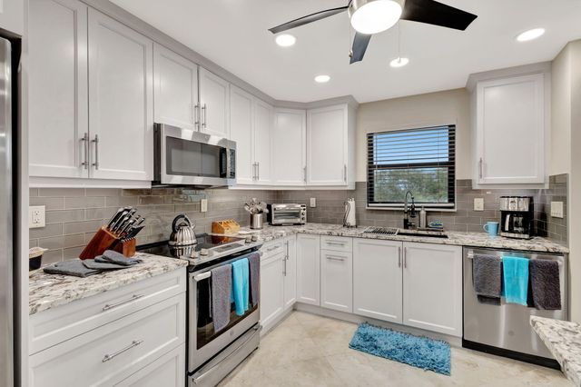 300 N A1A Highway 403 O, Jupiter, FL 33477
