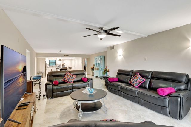 300 N A1A Highway 403 O, Jupiter, FL 33477