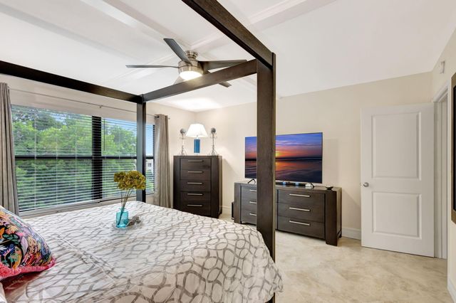 300 N A1A Highway 403 O, Jupiter, FL 33477