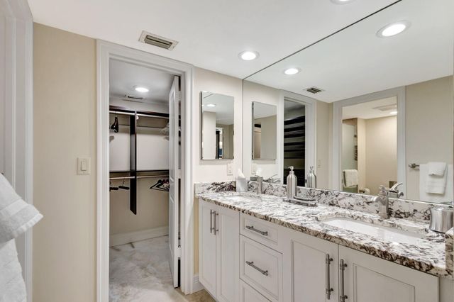 300 N A1A Highway 403 O, Jupiter, FL 33477