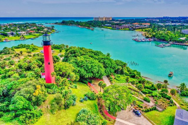 300 N A1A Highway 403 O, Jupiter, FL 33477