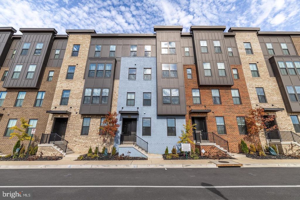 10046-B AMERICAN PHAROAH LN #76, Laurel, MD 20723