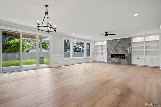 2182 Buckingham Avenue, Birmingham, MI 48009