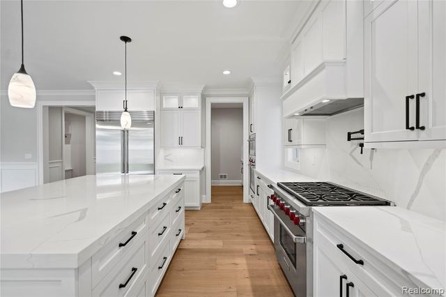 2182 Buckingham Avenue, Birmingham, MI 48009