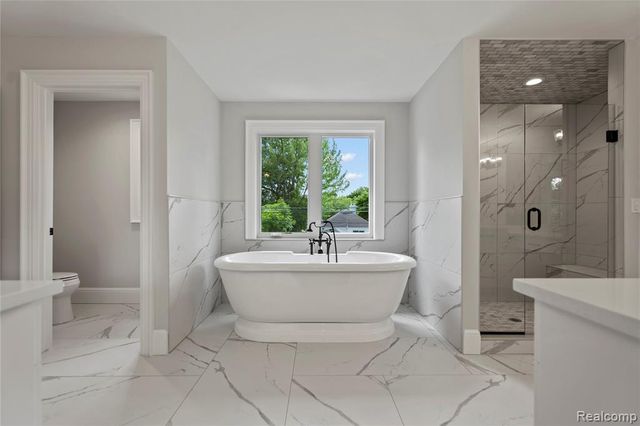 2182 Buckingham Avenue, Birmingham, MI 48009