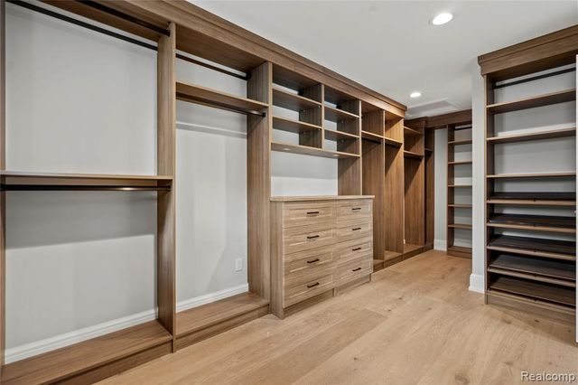 2182 Buckingham Avenue, Birmingham, MI 48009