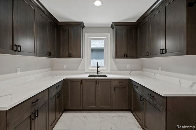 2182 Buckingham Avenue, Birmingham, MI 48009